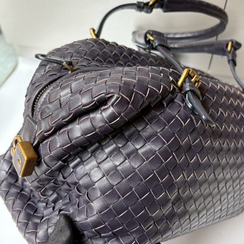 BV 紫黑皮革編織波士頓包-8