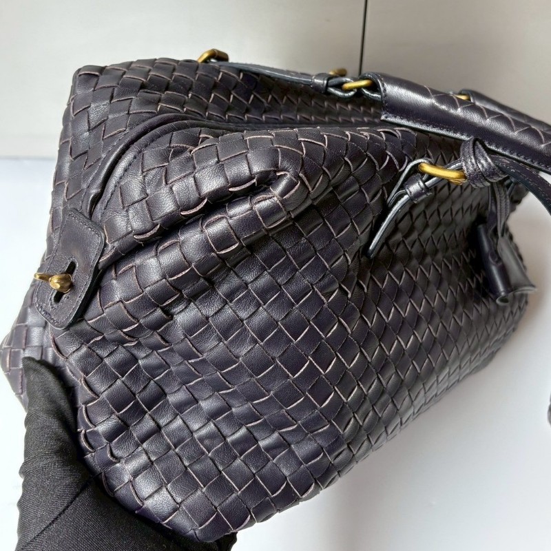 BV 紫黑皮革編織波士頓包-13