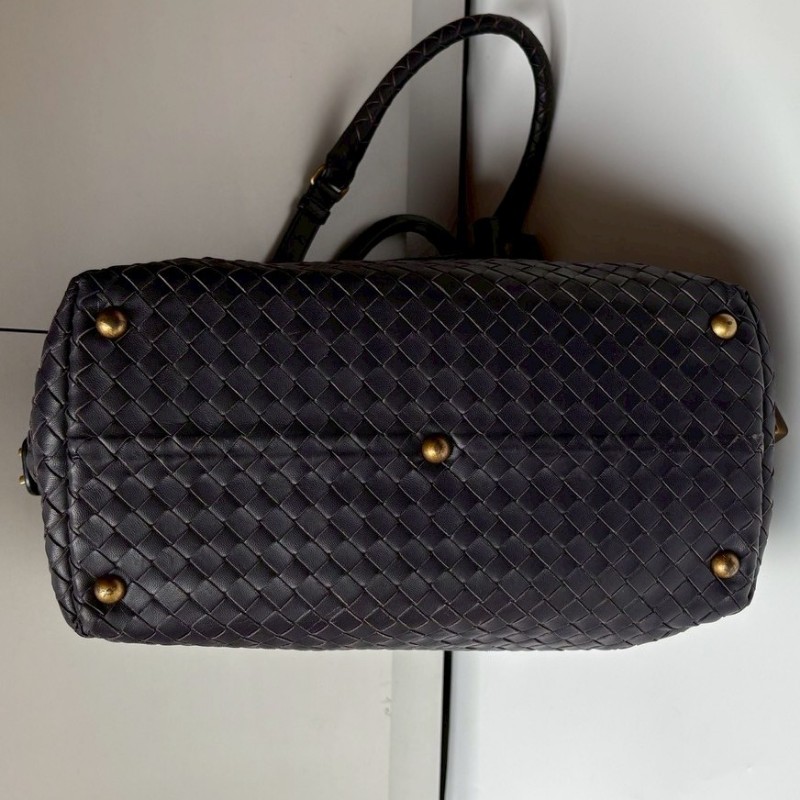 BV 紫黑皮革編織波士頓包-17