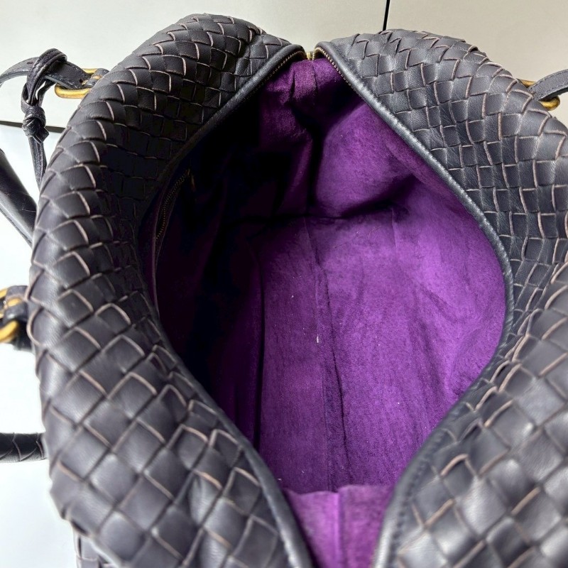 BV 紫黑皮革編織波士頓包-21