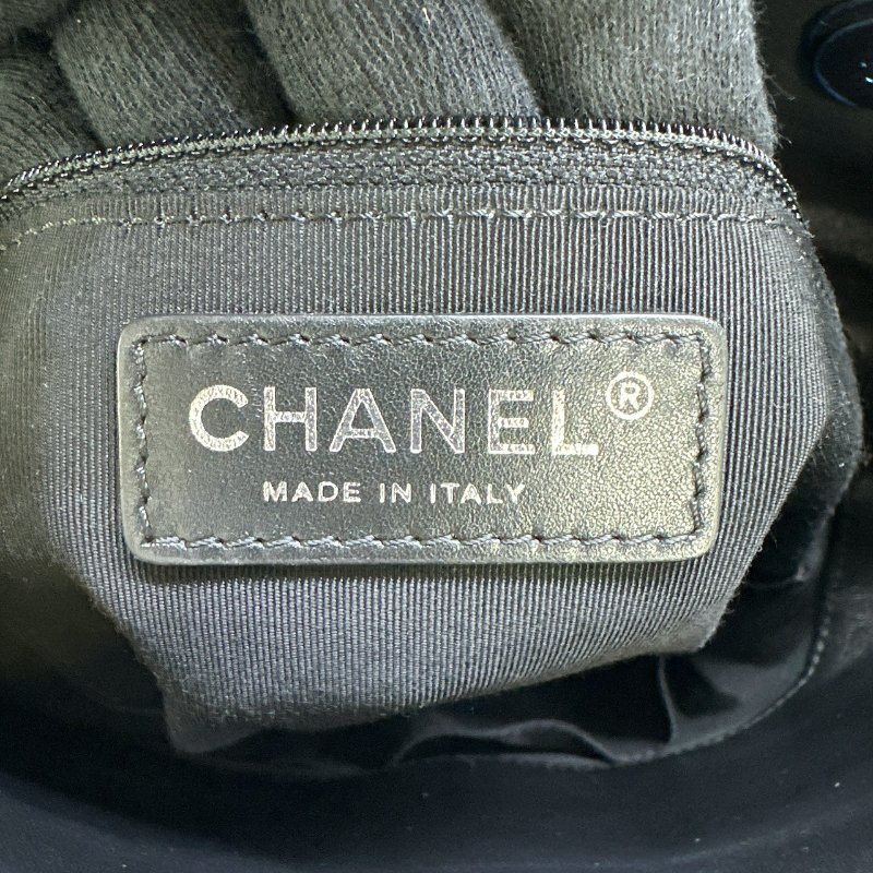 CHANEL 雙C菱格小羊皮托特包-6