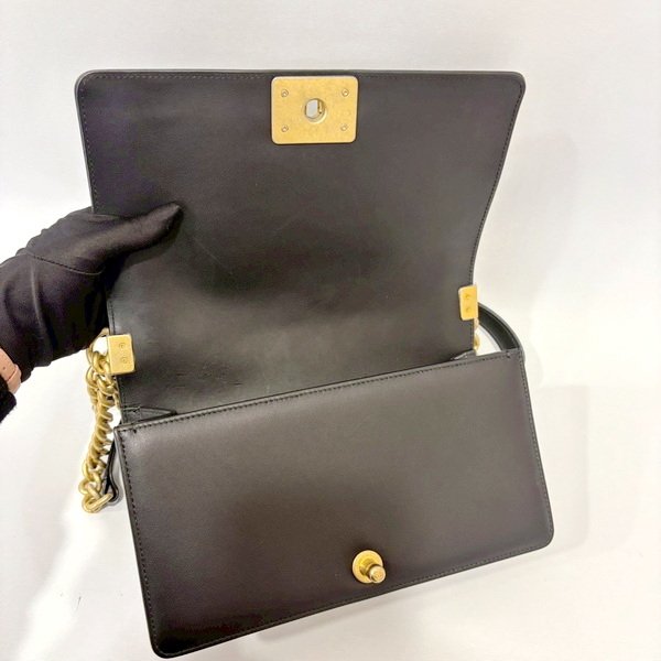 CHANEL包包 黑小牛皮金釦BOY25  A67086-6