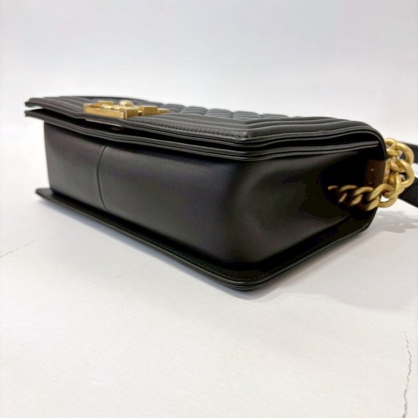 CHANEL包包 黑小牛皮金釦BOY25  A67086-8