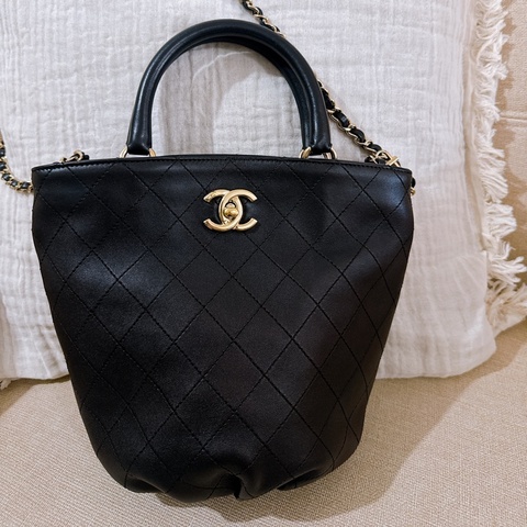 可議價chanel💖2019S水桶包菜篮子