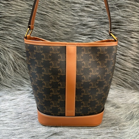 CELINE TRIOMPHE BUCKET 191442 凱旋門摩卡色牛皮 水桶包肩背包斜背包