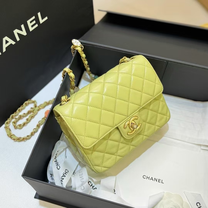 Chanel香奈兒羊皮徽章鏈條23C 方胖子-0