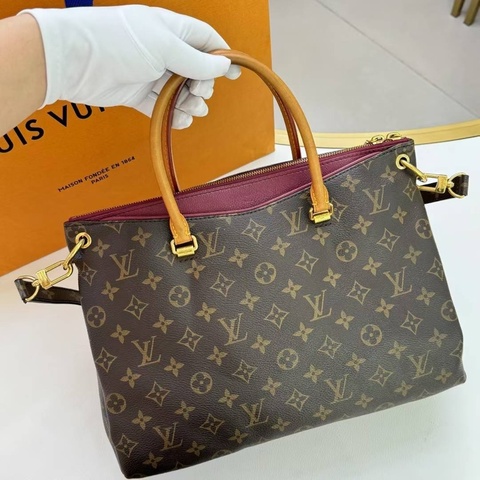 LV路易威登傳奇老花中號手提單肩包