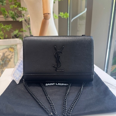 YSL 全黑魚子醬牛皮kate鏈條包  尺寸約20 X 12.5 X 5