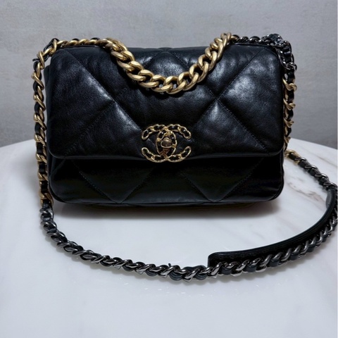 Chanel 19bag 黑金 山羊皮 99新