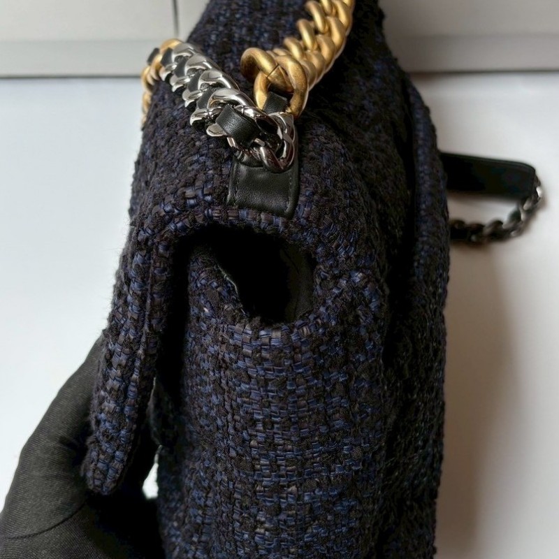 Chanel 鍊帶深藍黑軟呢布19包 30-13