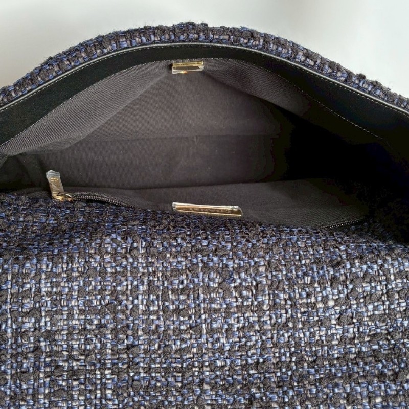 Chanel 鍊帶深藍黑軟呢布19包 30-18