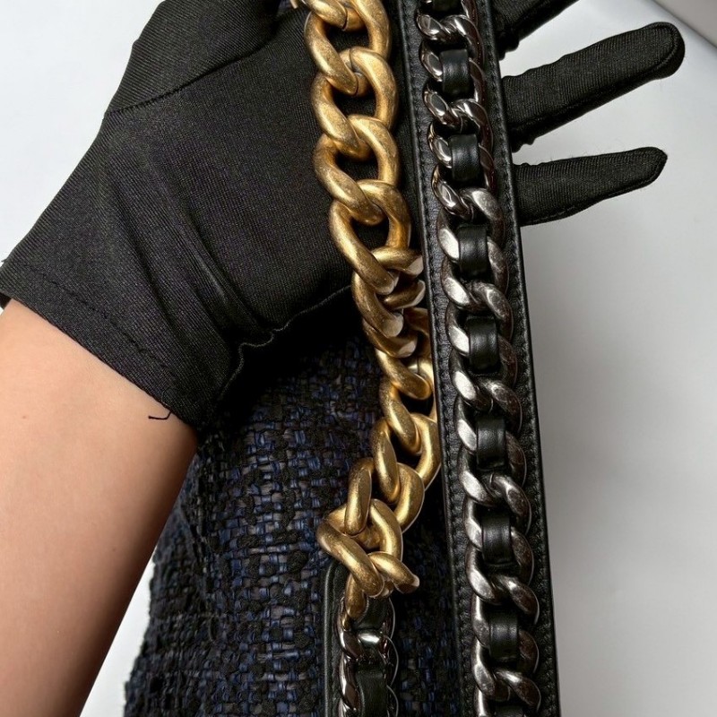 Chanel 鍊帶深藍黑軟呢布19包 30-22