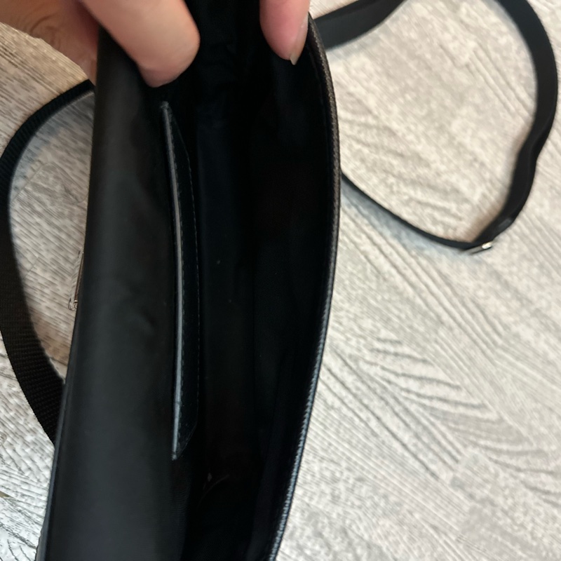 prada 郵差包-9
