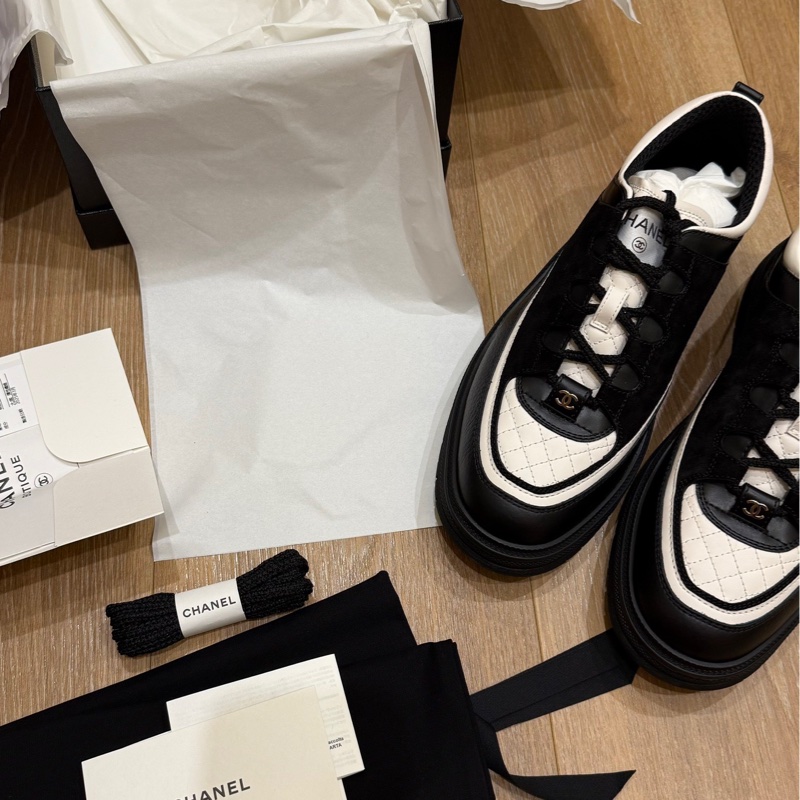 chanel25B全新 熊猫鞋 黑白色39半-4