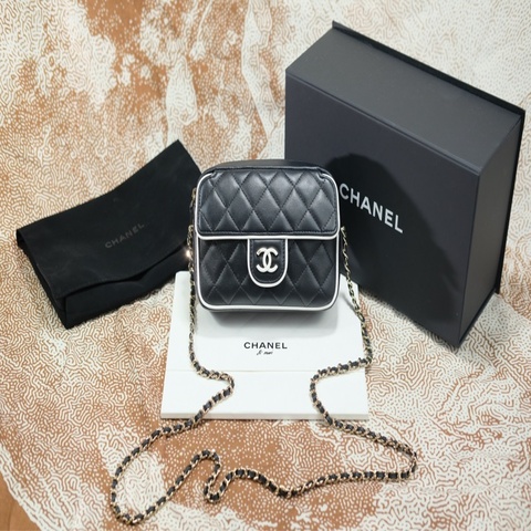 購證全配Chanel 25p 熊貓相機包晶片款