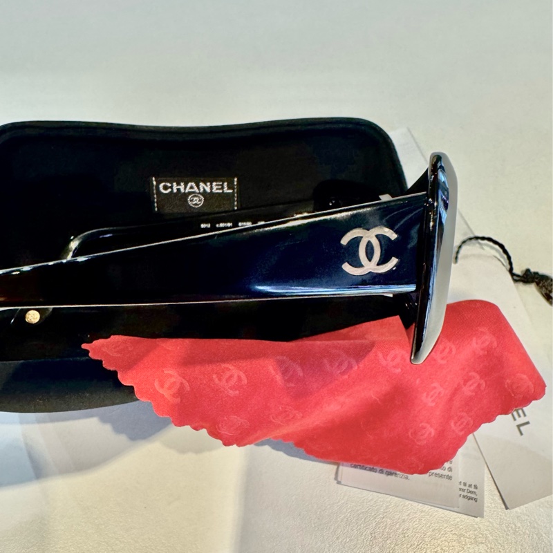 Chanel 黑窄款墨鏡Sunglasses Eyewear Black Small(最後降價)-3