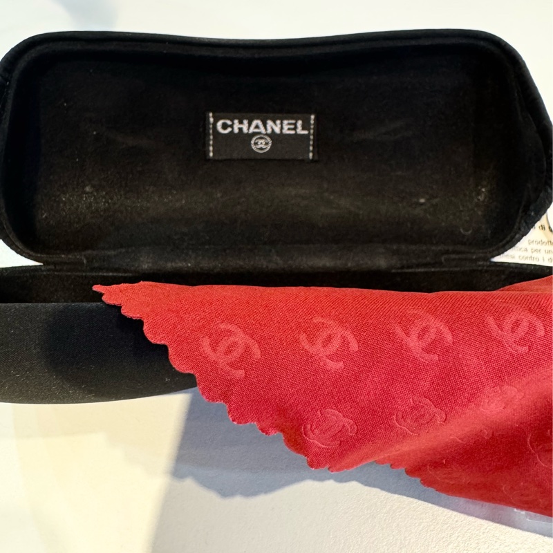 Chanel 黑窄款墨鏡Sunglasses Eyewear Black Small(最後降價)-8