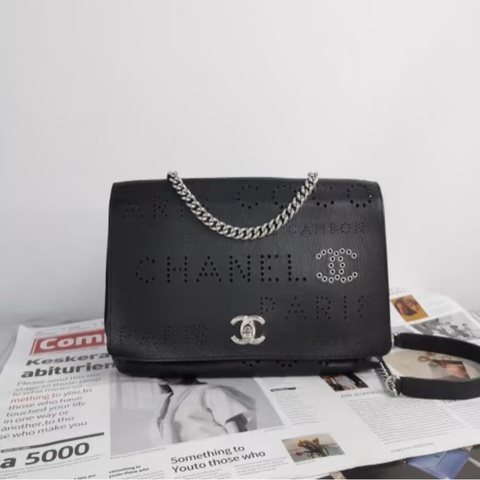 「JL精品代購」97新 Chanel香奈兒限定版圓點裸空logo cf