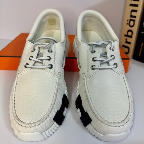 HERMES 全新全皮休閒鞋 42.5 號 全新僅離櫃 比專櫃便宜