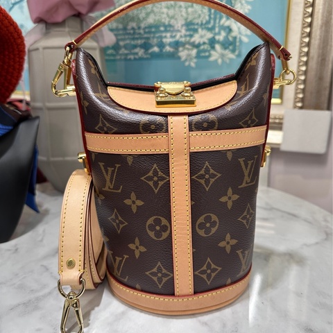 LV原花DuffleBag金釦手提肩背薯條包