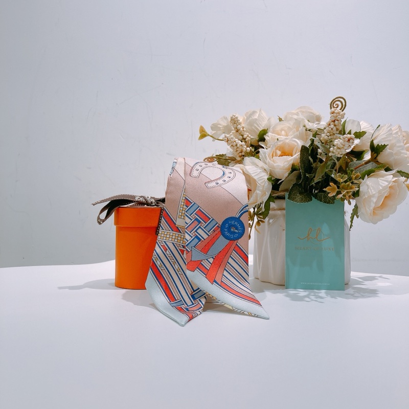 TW4343 Hermes 愛馬仕絲巾 Brides ET Gris Twilly-0