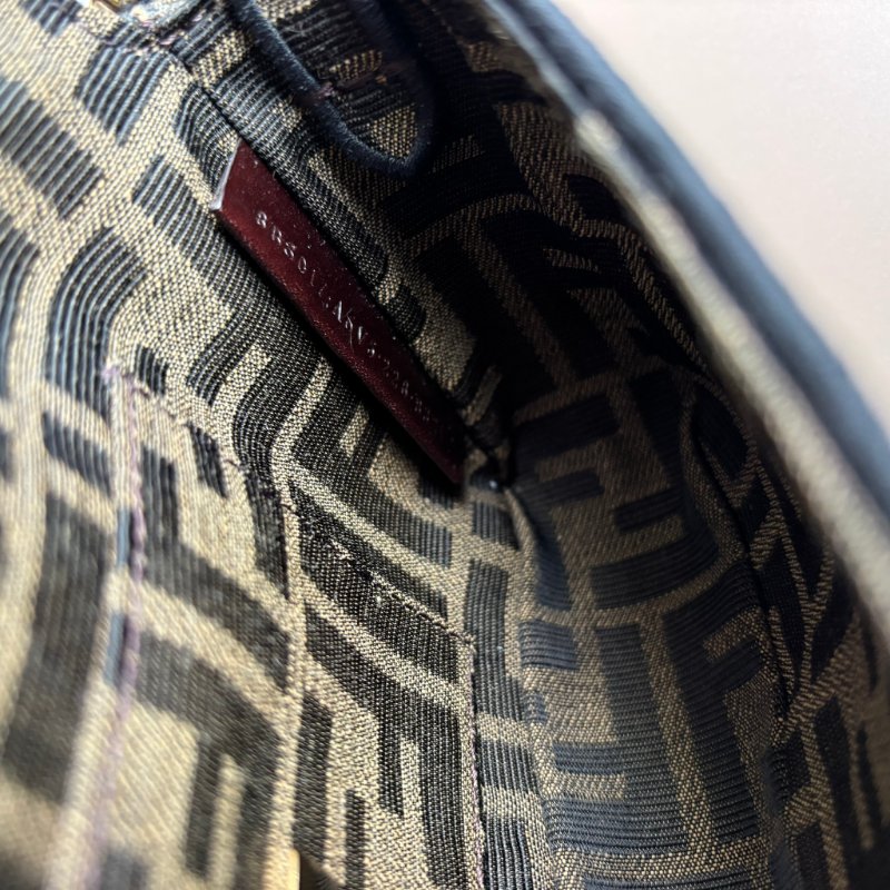 ::FENDI:: 經典Baguette 棕色FF提花布布手提斜背鏈包(小款)-15