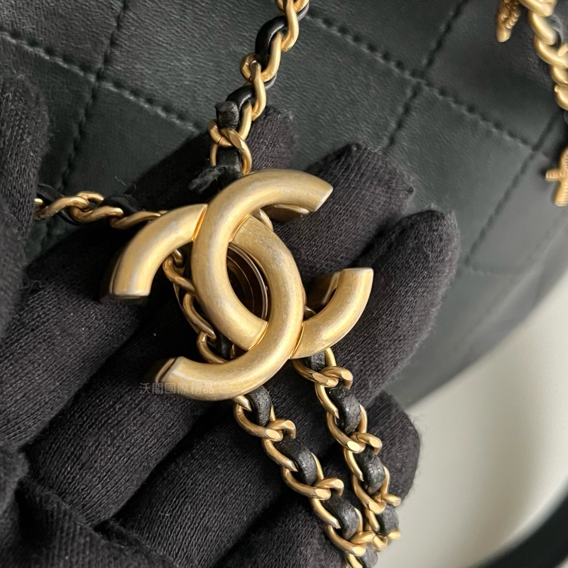 CHANEL埃及系列水桶包-16