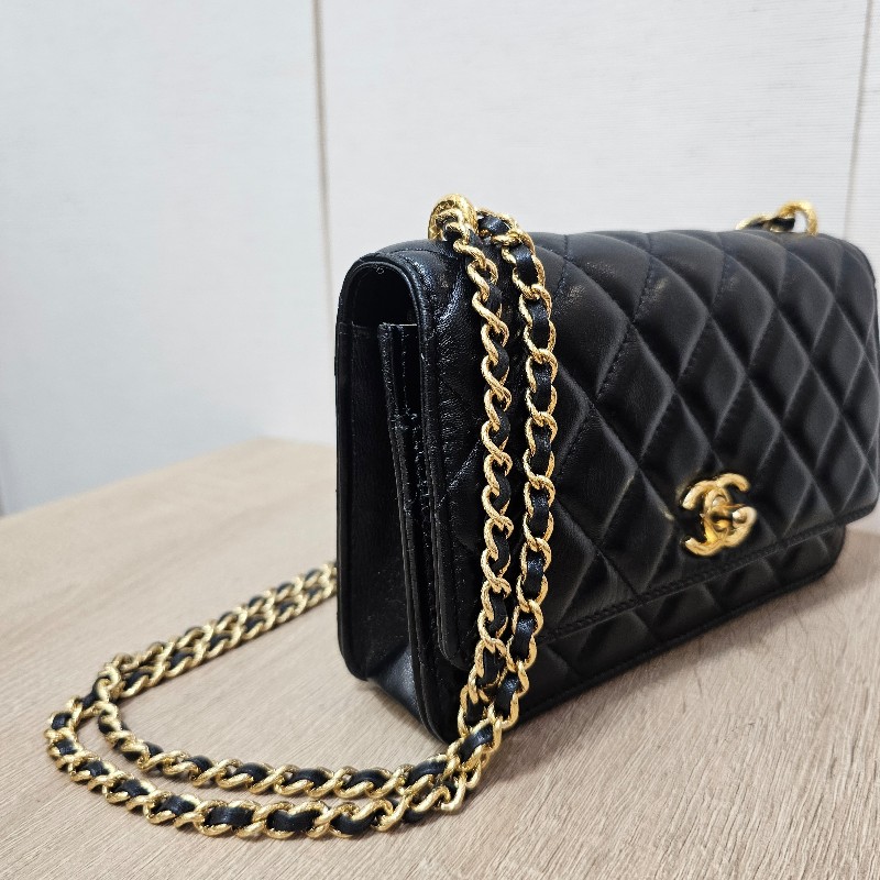 [限定甜出❣️] Chanel黑金菱格6卡肩斜背WOC-3