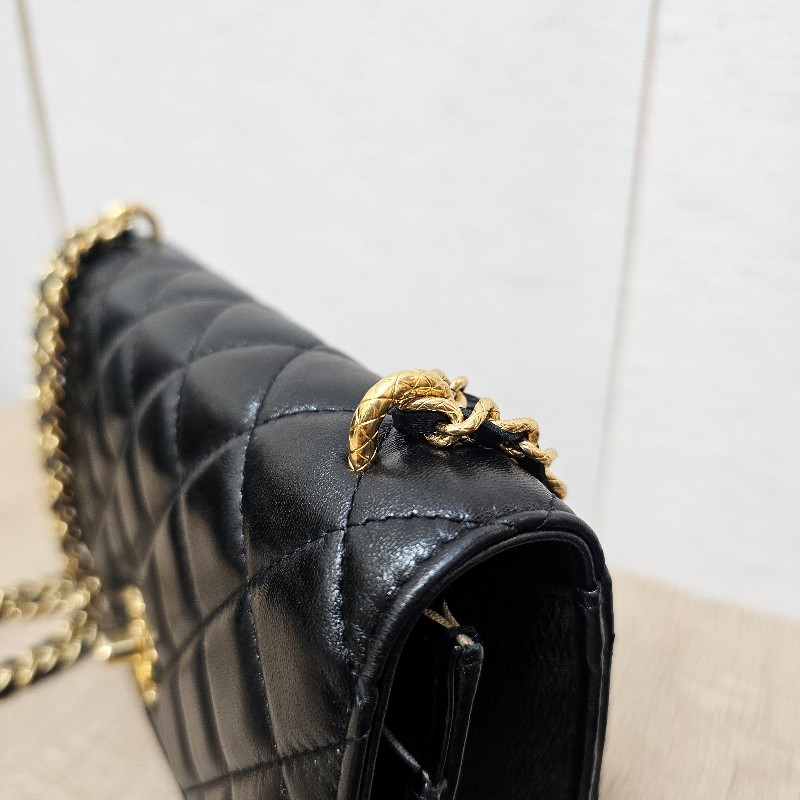 [限定甜出❣️] Chanel黑金菱格6卡肩斜背WOC-4