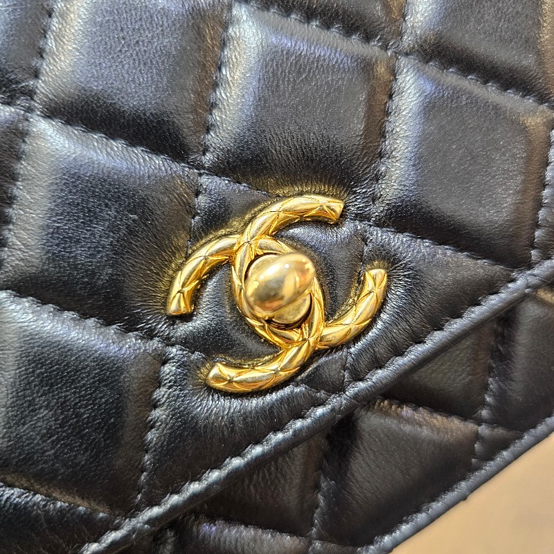 [限定甜出❣️] Chanel黑金菱格6卡肩斜背WOC-7