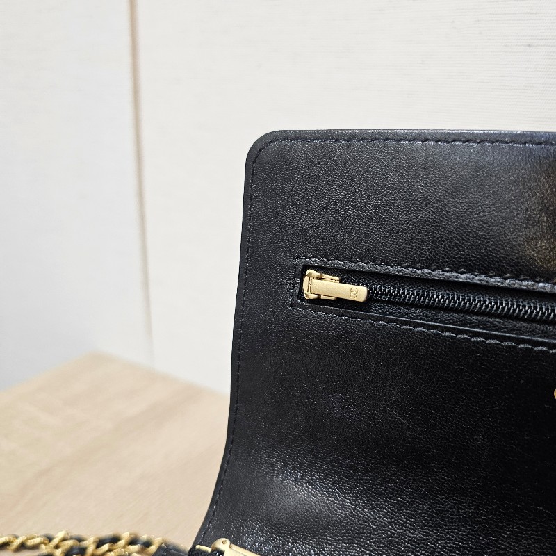 [限定甜出❣️] Chanel黑金菱格6卡肩斜背WOC-10