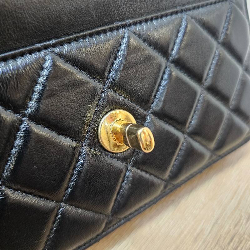 [限定甜出❣️] Chanel黑金菱格6卡肩斜背WOC-25