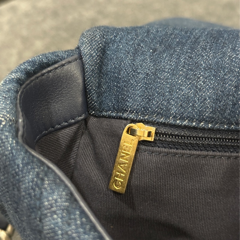 🈶購證 #22萬入手 #閒置絕版收藏 香奈兒19bag牛仔銀扣小號 芯片款-23