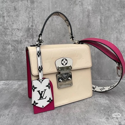 Lv/路易威登  spring street系列 2019 17*16*8.5