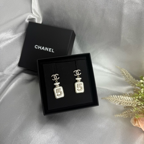 Chanel No.5 閃鑽香水瓶耳環