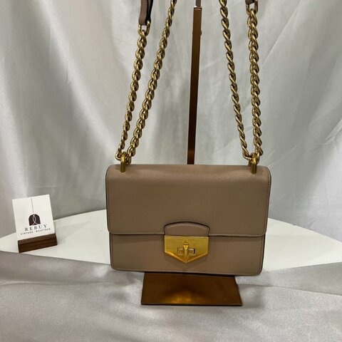 PRADA 奶茶防刮轉扣小側背包