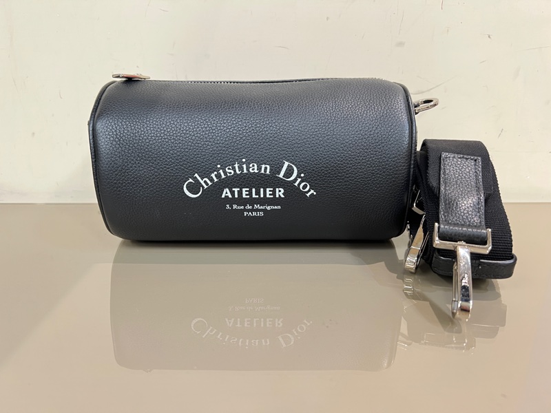 Dior 黑牛皮銀釦 homme roller 斜背包-0