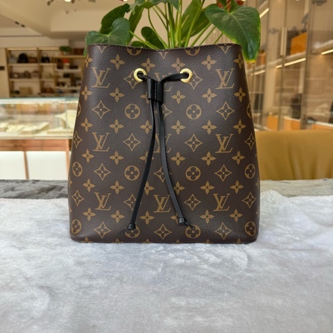 LV Néonoé黑水桶 Monogram塗層帆布M44020