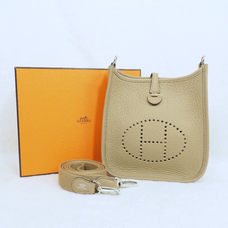 閒置新品 Hermes Mini Evelyne 8Q Beige Marfa 愛馬仕伊芙蓮 馬爾法米色銀扣-0