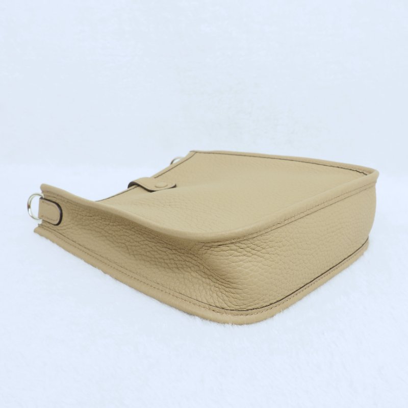 閒置新品 Hermes Mini Evelyne 8Q Beige Marfa 愛馬仕伊芙蓮 馬爾法米色銀扣-14
