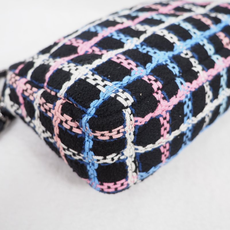 全球限量高定款!! 稀有CHANEL 19 HANDBAG 22S春夏高定限量版 Tweed 彩線粗花呢-13