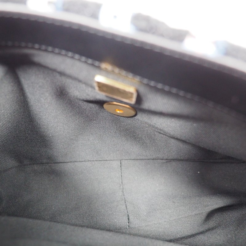 全球限量高定款!! 稀有CHANEL 19 HANDBAG 22S春夏高定限量版 Tweed 彩線粗花呢-19