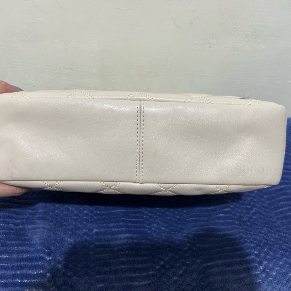 全新Tory Burch Willa系列油蠟羊皮肩背包-12