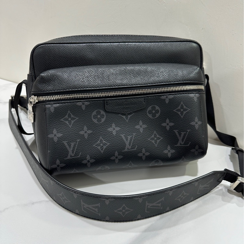 Lv 男生郵差包-0