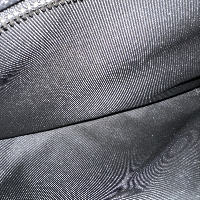 Lv 男生郵差包-14