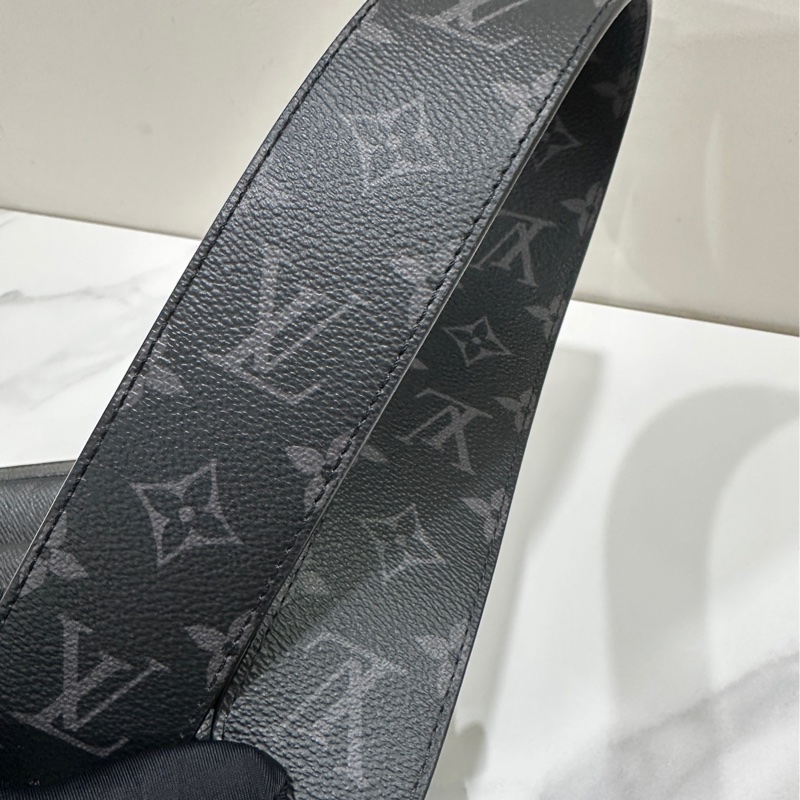 Lv 男生郵差包-16