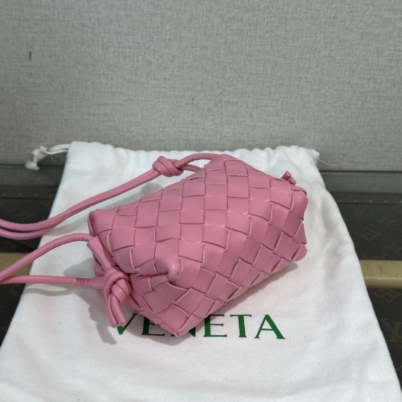BV 粉色candy loop 經典編織肩背斜背包13*9*6 全新閒置配件塵袋-2