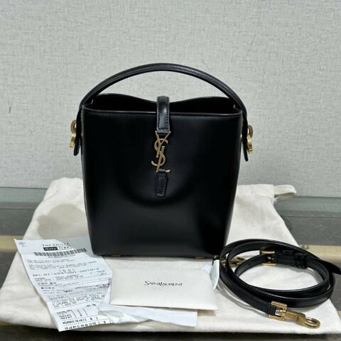 YSL 黑色金扣 LE37手提水桶包 13*15*6 98新配件塵袋購證