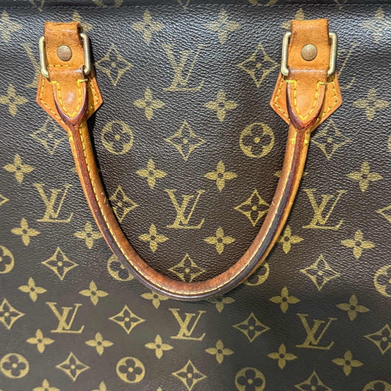 LV咖啡老花大款琴譜包-2