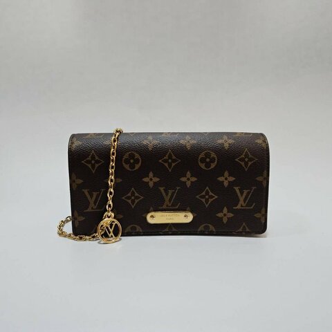 LV 原花金釦下蓋Lily WOC側背包M82509